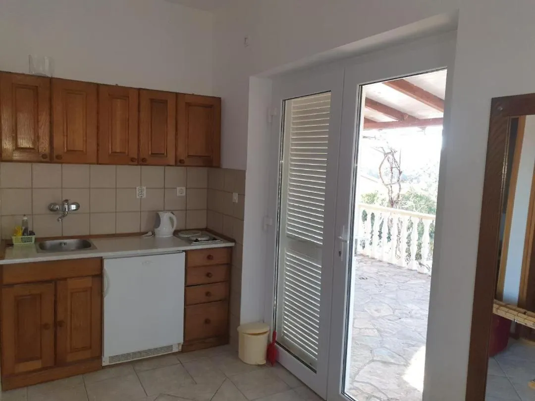 Happy 2Bedroom Apartments Gornji Karin 0*,