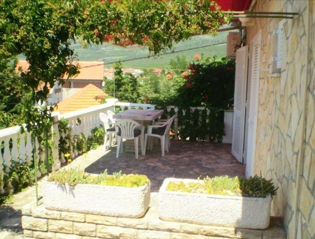 Happy 2Bedroom Apartments Gornji Karin