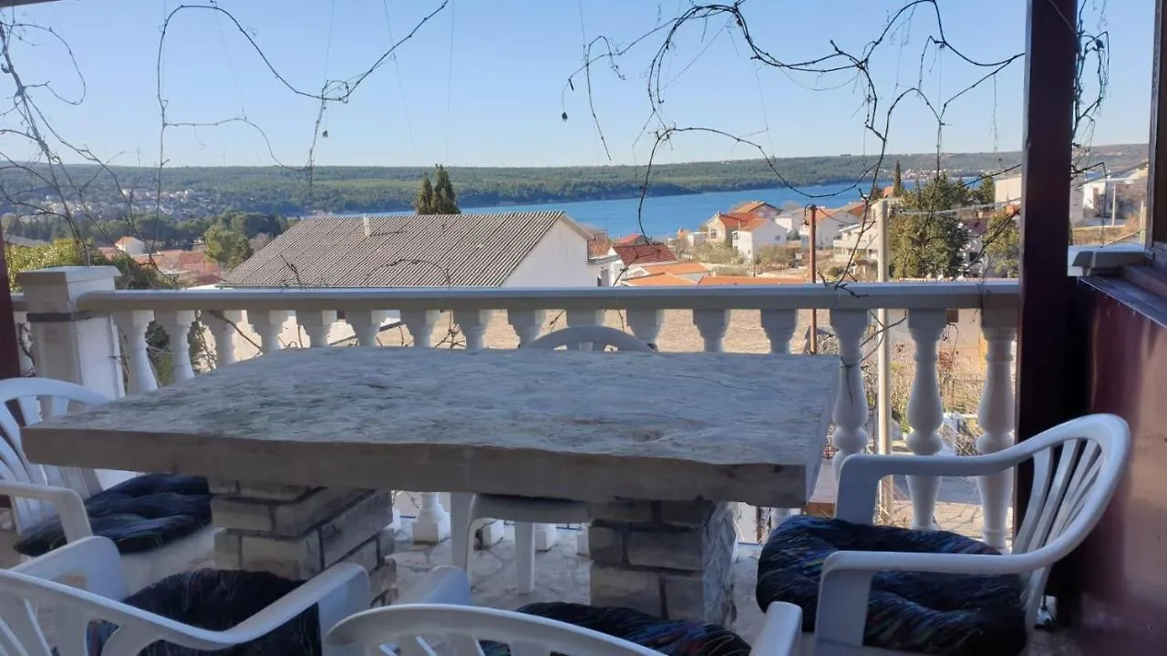 Happy 2Bedroom Apartments Gornji Karin