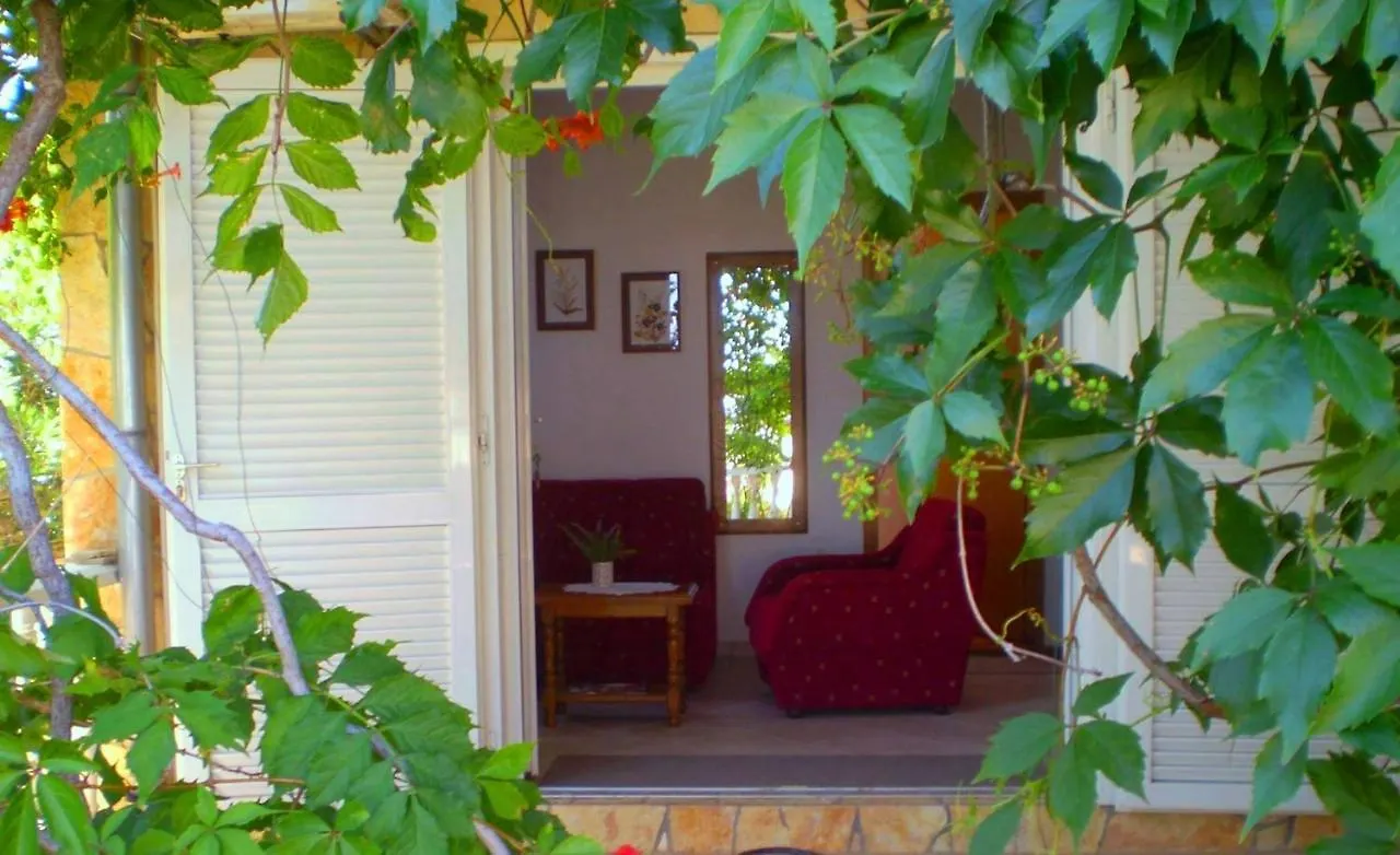 Happy 2Bedroom Apartments Gornji Karin