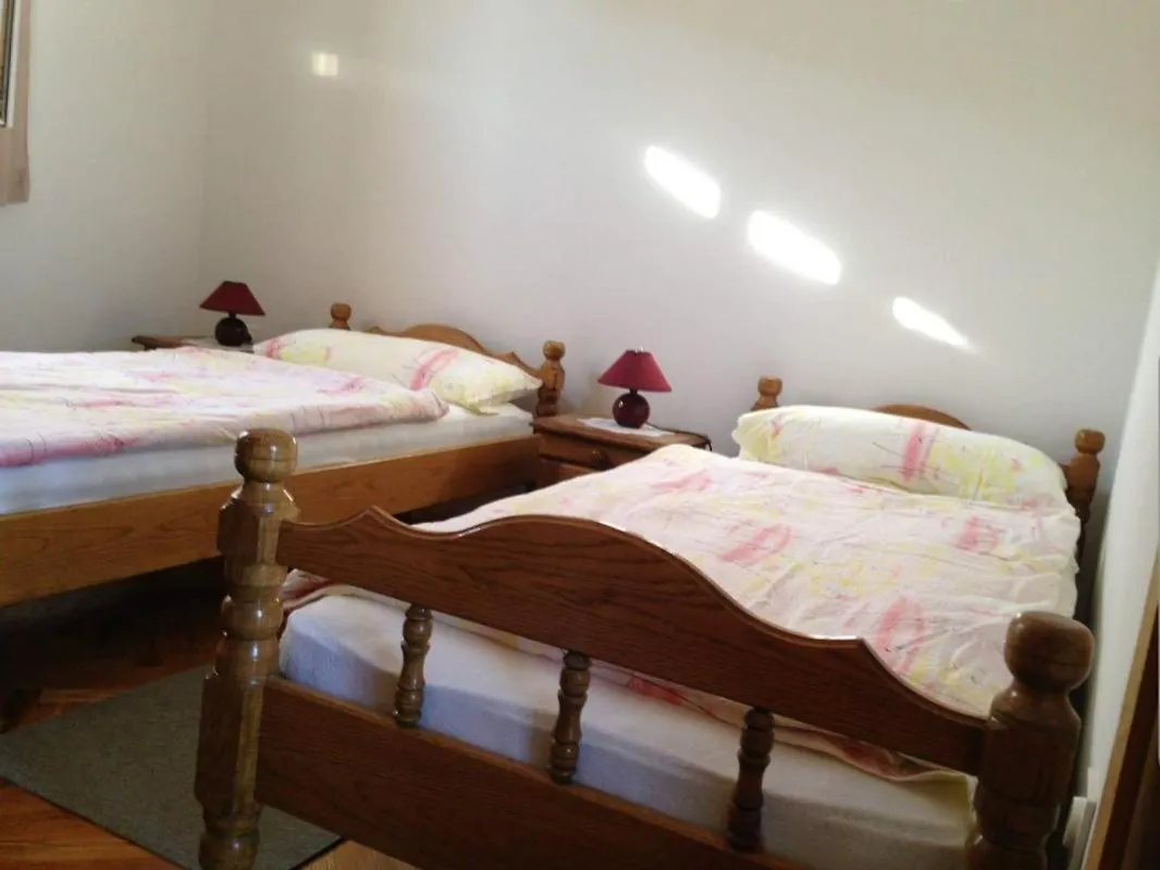 Happy 2Bedroom Apartments Gornji Karin